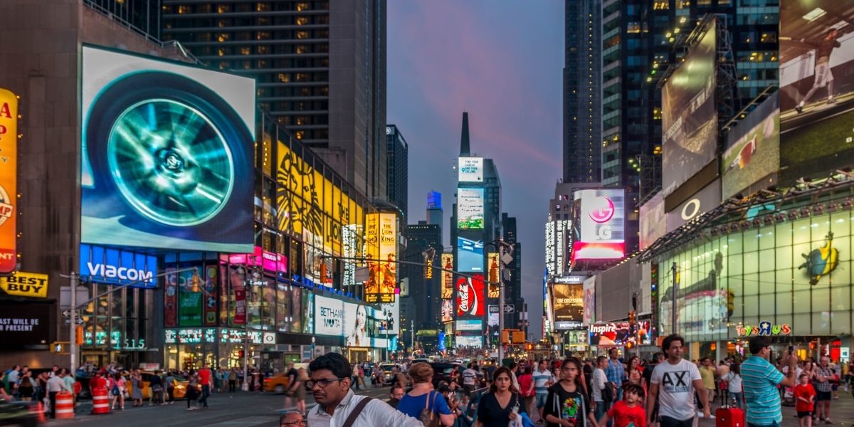 10 Reasons Why You Should Use LED Signage