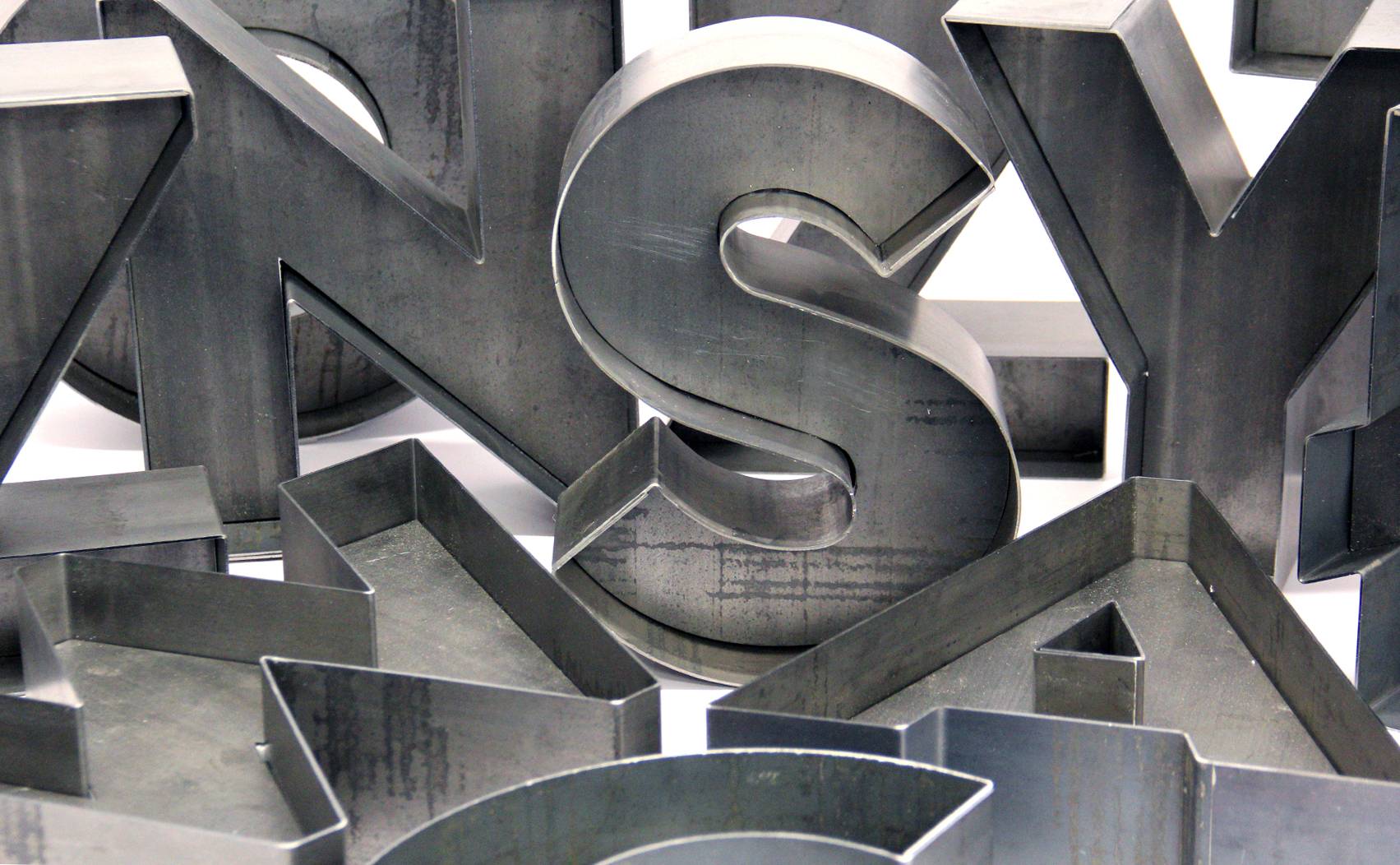 In-depth Guide to Fabricated Metal Letter