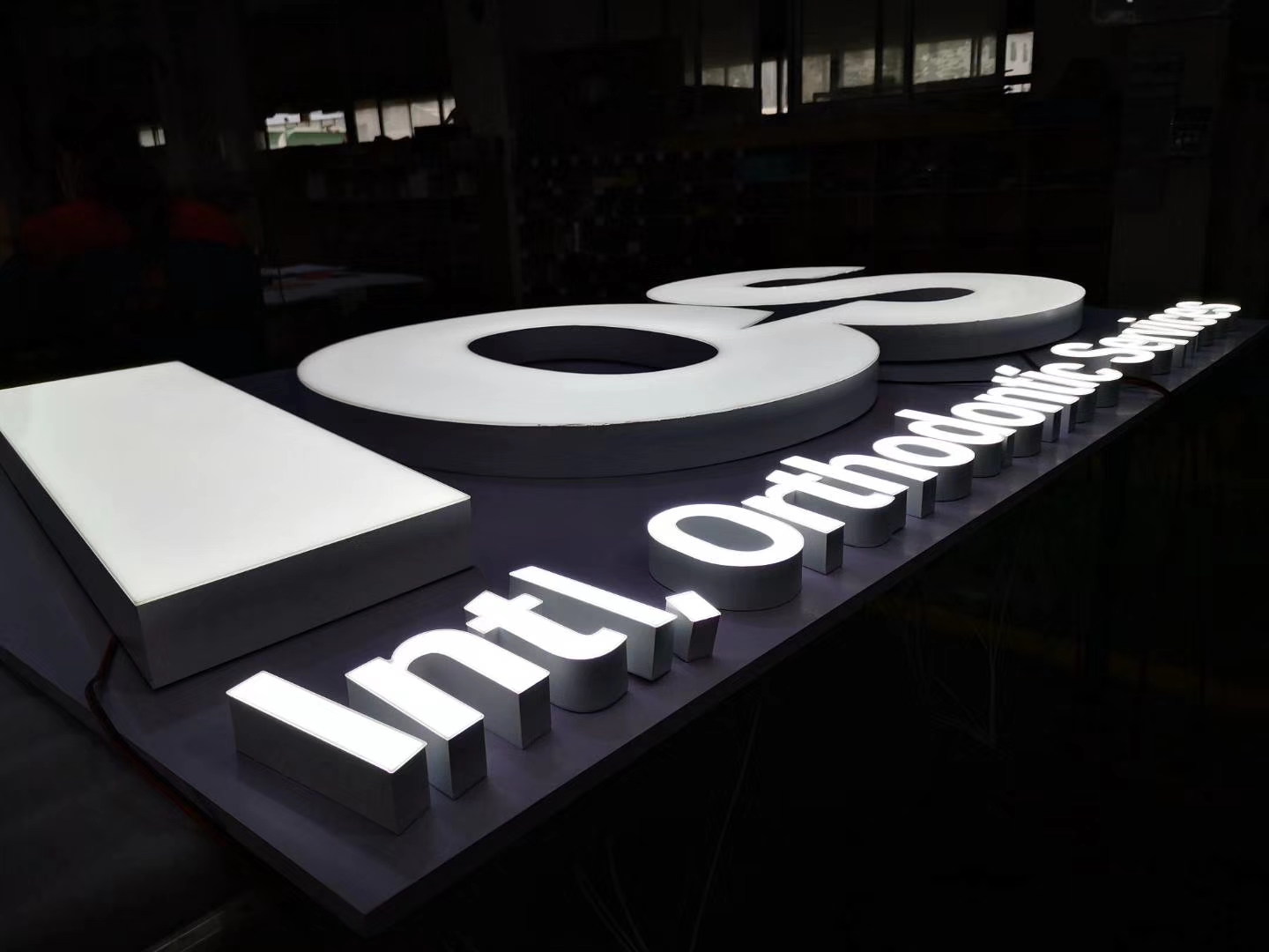 Premium Custom Channel Letters: Expertly Crafted for Maximum Impact & Durability插图